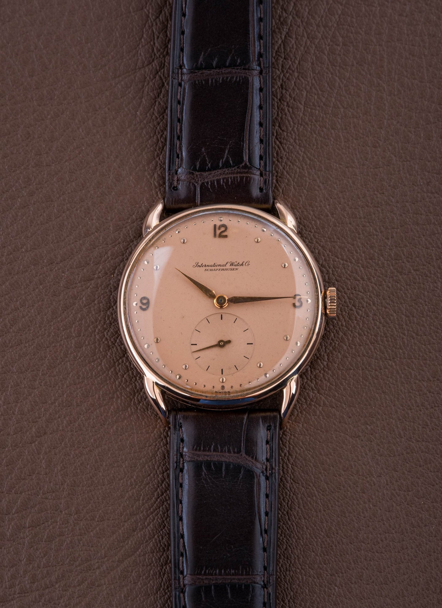 IWC Cal. 83 1950s Red Gold "Salamon Dial" Fancy Lugs